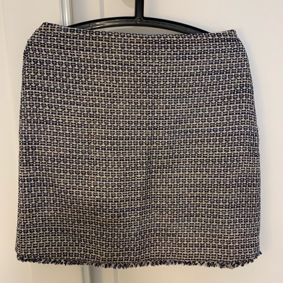 Woven skirt - Banana Republic _Size 6 - Picture 1 of 5